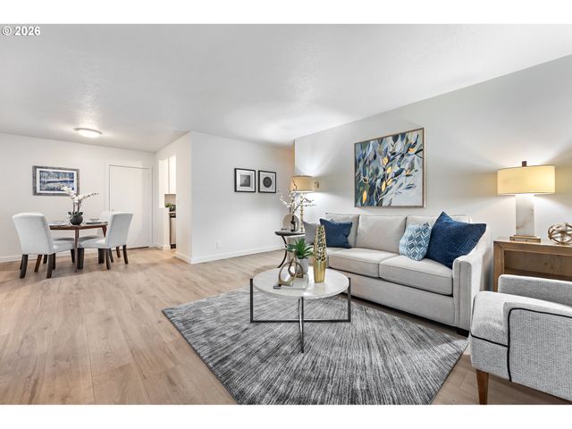 81 OSWEGO SUMMIT, Lake Oswego, OR 97035