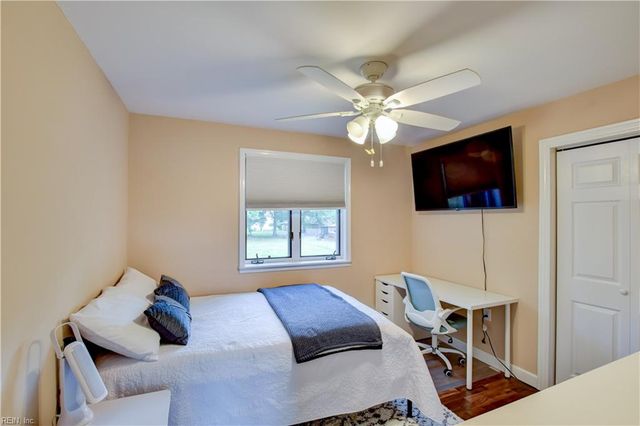 246 Hunts Neck RD, Poquoson, VA 23662