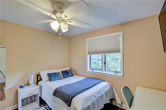 246 Hunts Neck RD, Poquoson, VA 23662
