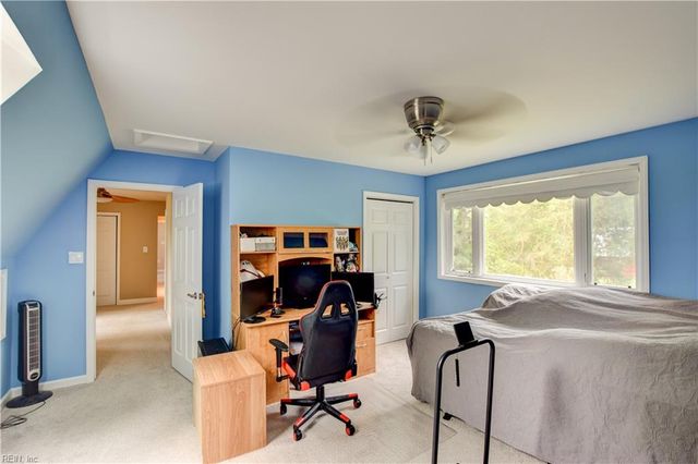 246 Hunts Neck RD, Poquoson, VA 23662
