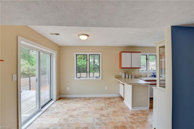 246 Hunts Neck RD, Poquoson, VA 23662
