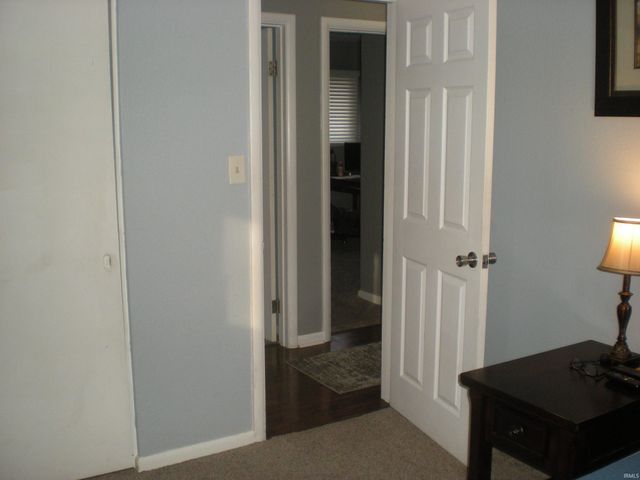 2515 Fairoak Drive, Fort Wayne, IN 46809