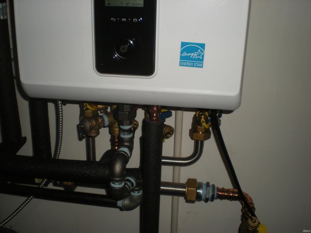 2515 Fairoak Drive, Fort Wayne, IN 46809