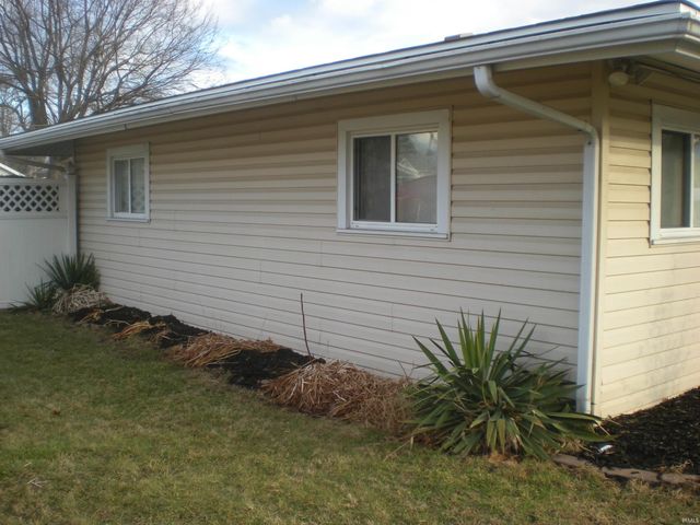 2515 Fairoak Drive, Fort Wayne, IN 46809