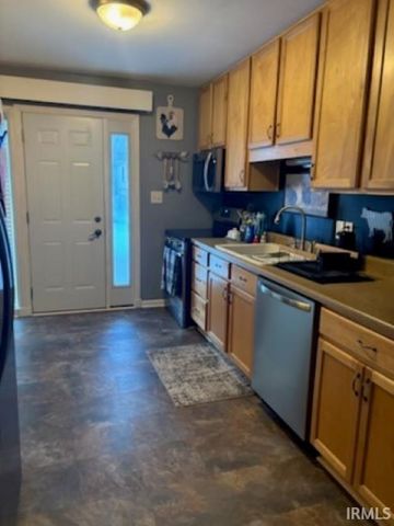 2515 Fairoak Drive, Fort Wayne, IN 46809