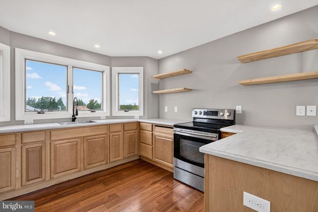 118 MORRIS AVE, Egg Harbor Township, NJ 08234