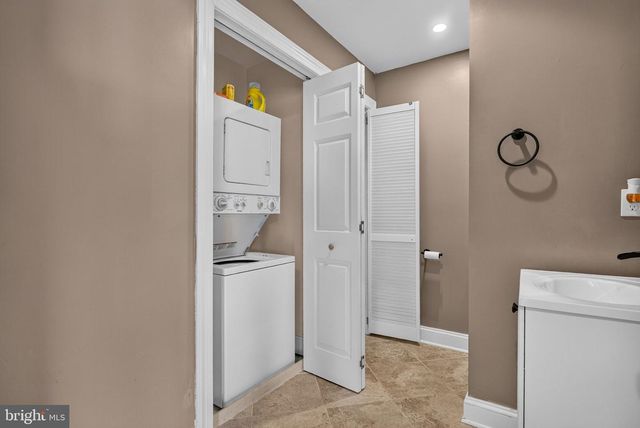 118 MORRIS AVE, Egg Harbor Township, NJ 08234