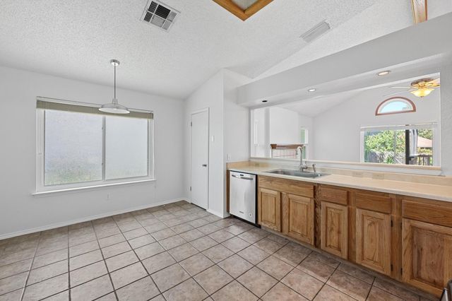 4000 Cortina DR, Austin, TX 78749