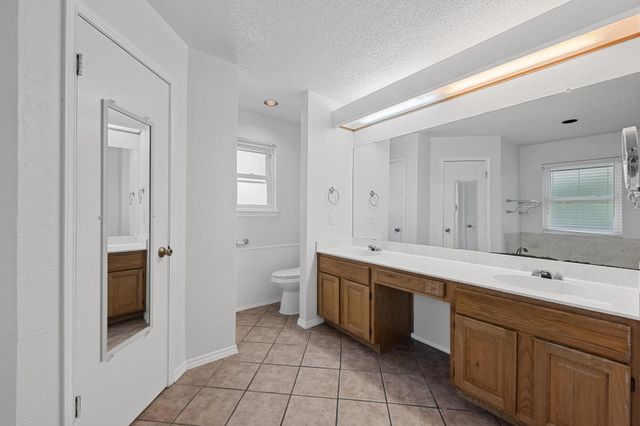 4000 Cortina DR, Austin, TX 78749