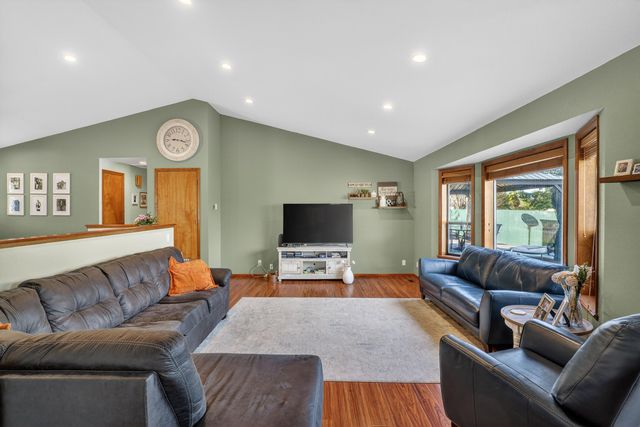 776 Delsie Drive, Grants Pass, OR 97527