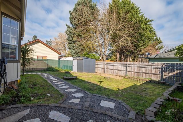 776 Delsie Drive, Grants Pass, OR 97527