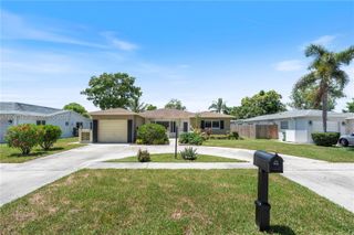 5160 SW 8th St, Margate, FL 33068