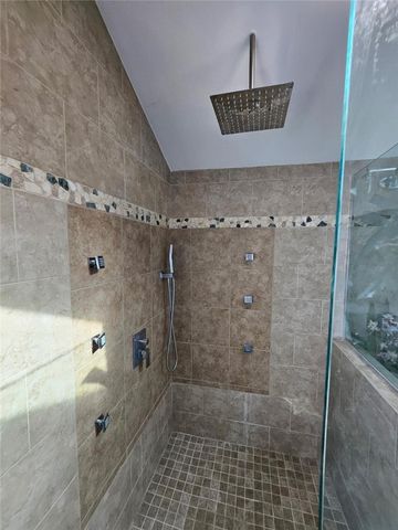 1117 E 65th, Los Angeles, CA 90001