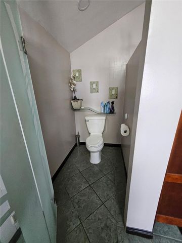 1117 E 65th, Los Angeles, CA 90001