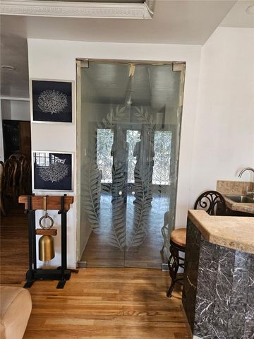 1117 E 65th, Los Angeles, CA 90001
