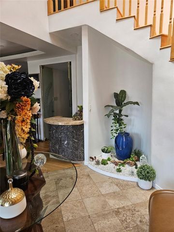 1117 E 65th, Los Angeles, CA 90001