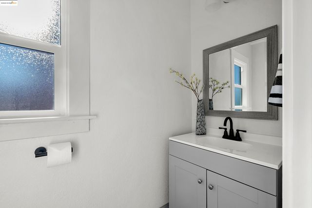 2231 38Th Ave, Oakland, CA 94601