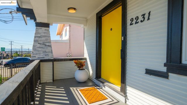 2231 38Th Ave, Oakland, CA 94601