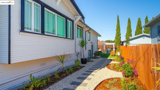 2231 38Th Ave, Oakland, CA 94601