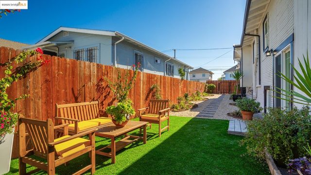 2231 38Th Ave, Oakland, CA 94601