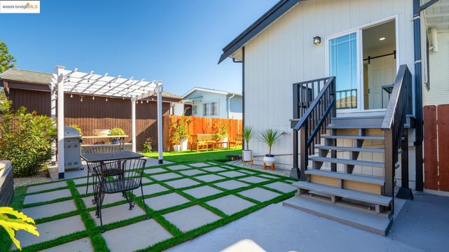 2231 38Th Ave, Oakland, CA 94601