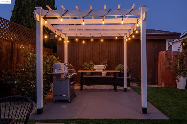 2231 38Th Ave, Oakland, CA 94601