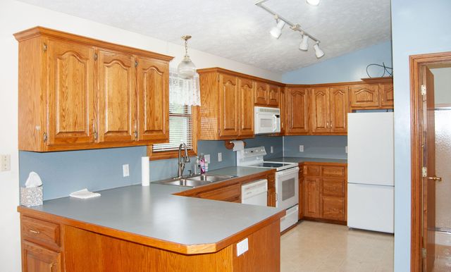 6674 Airfield Court SW, Byron Center, MI 49315