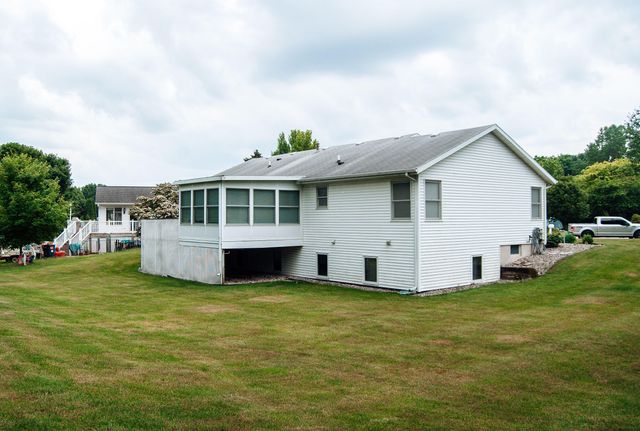 6674 Airfield Court SW, Byron Center, MI 49315