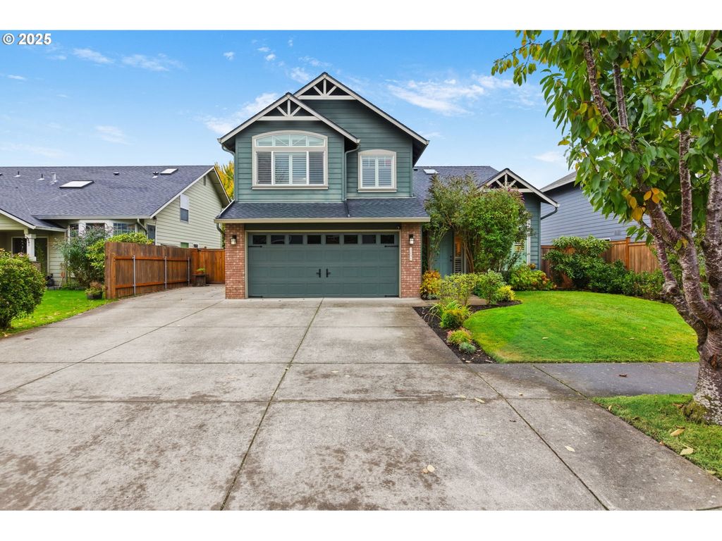 3241 CINDY St, Eugene, OR 97404