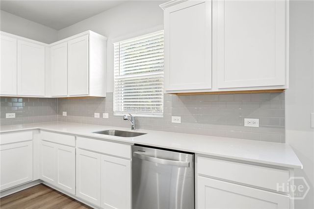 358 Crosstown Avenue, Richmond Hill, GA 31324