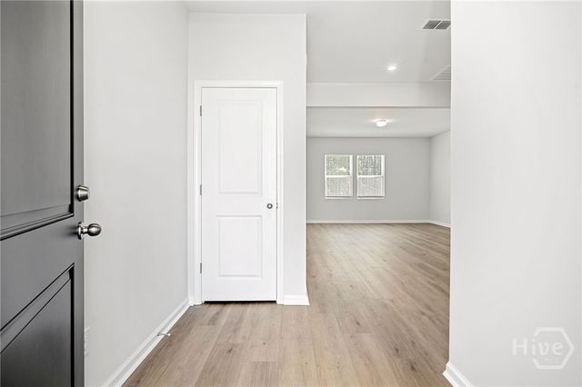 358 Crosstown Avenue, Richmond Hill, GA 31324