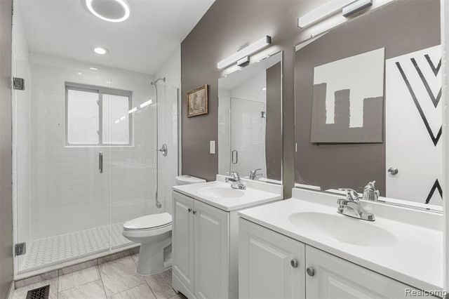 29890 Everett Street, Southfield, MI 48076