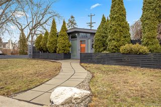 29890 Everett Street, Southfield, MI 48076