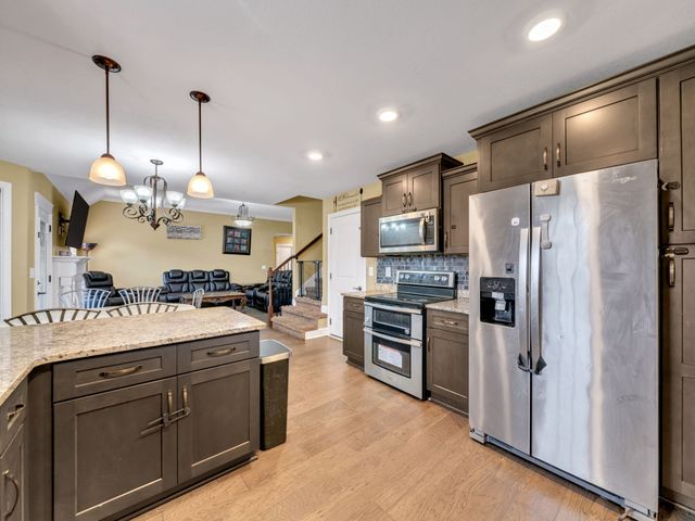 1084 Harrison Way, Clarksville, TN 37042