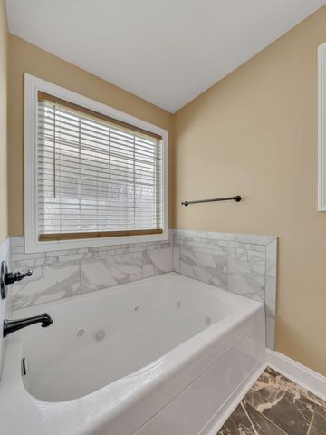 1084 Harrison Way, Clarksville, TN 37042