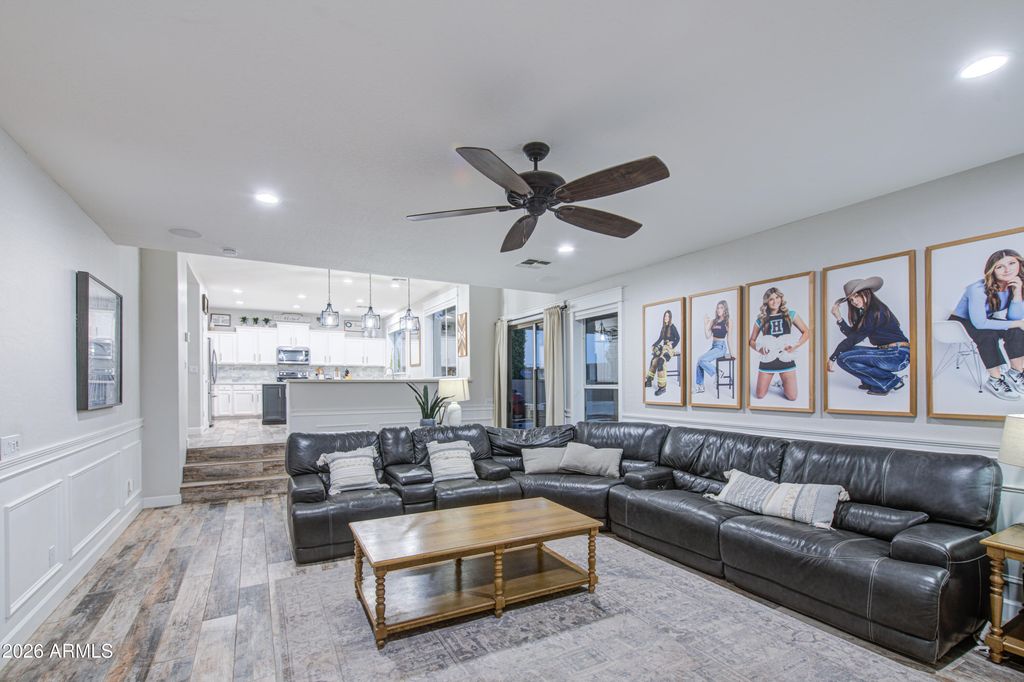 439 N PHEASANT Court, Gilbert, AZ 85234 — photo 4
