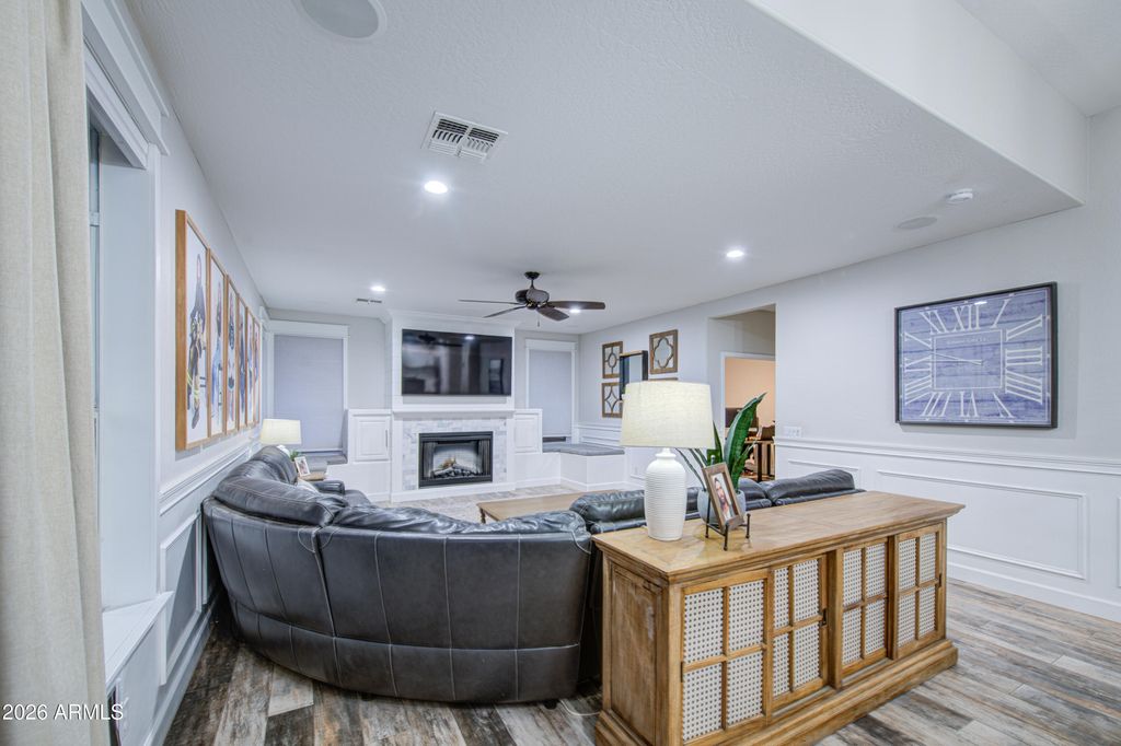 439 N PHEASANT Court, Gilbert, AZ 85234 — photo 5