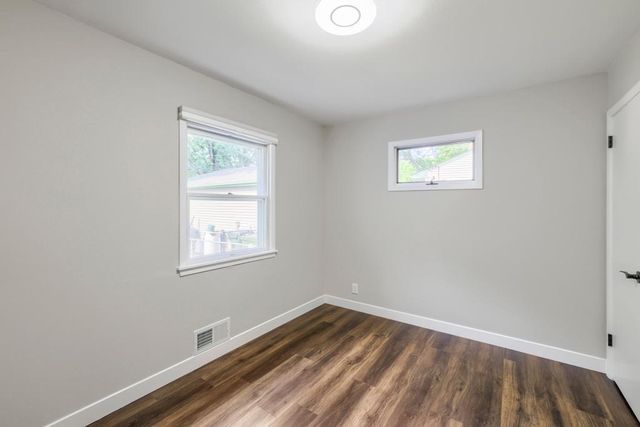3694 Upper 73rd Street E, Inver Grove Heights, MN 55076