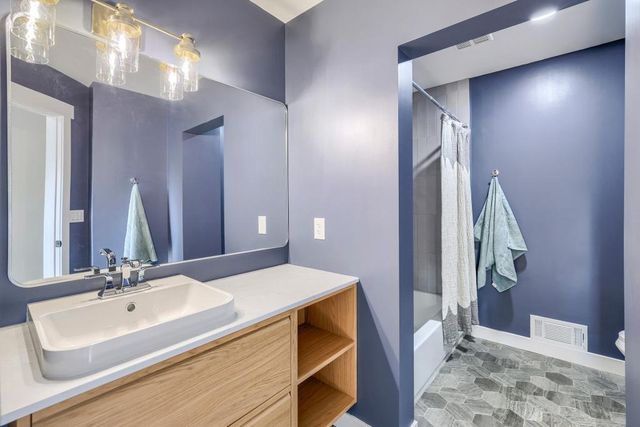3694 Upper 73rd Street E, Inver Grove Heights, MN 55076