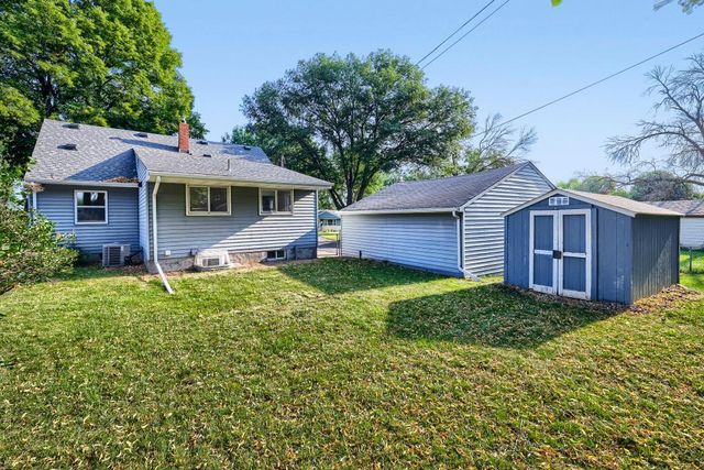 3694 Upper 73rd Street E, Inver Grove Heights, MN 55076