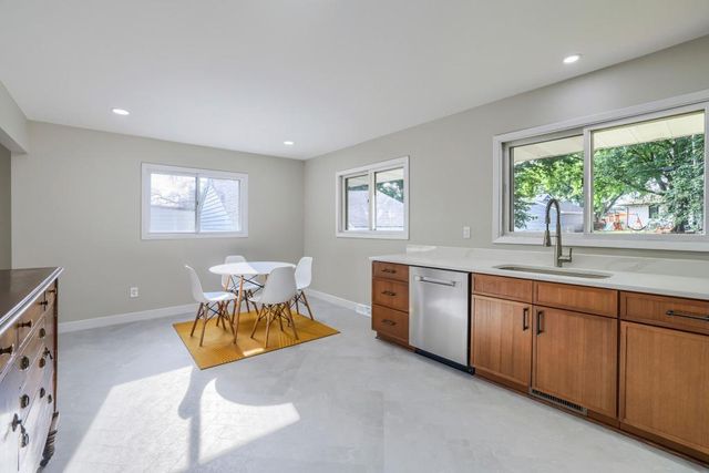 3694 Upper 73rd Street E, Inver Grove Heights, MN 55076