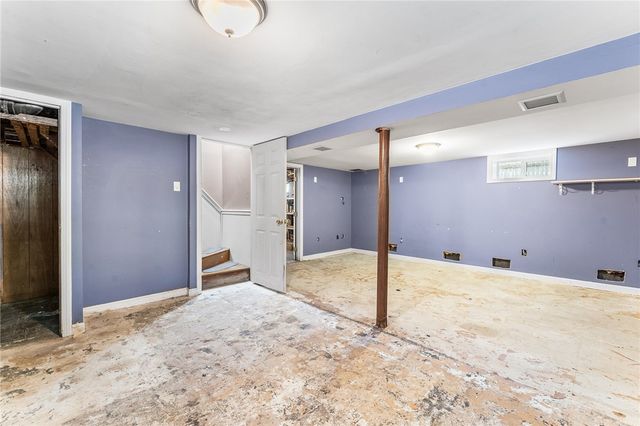 65 Redland Avenue, East Providence, RI 02916