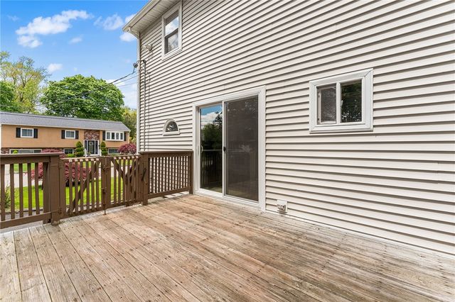 65 Redland Avenue, East Providence, RI 02916