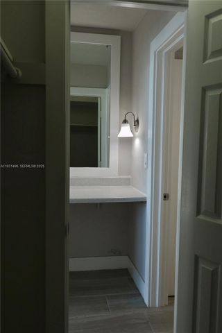 3000 Marcos Dr P410, Aventura, FL 33160