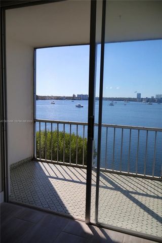 3000 Marcos Dr P410, Aventura, FL 33160