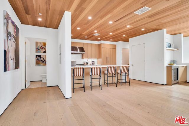611 Broadway Street, Venice, CA 90291