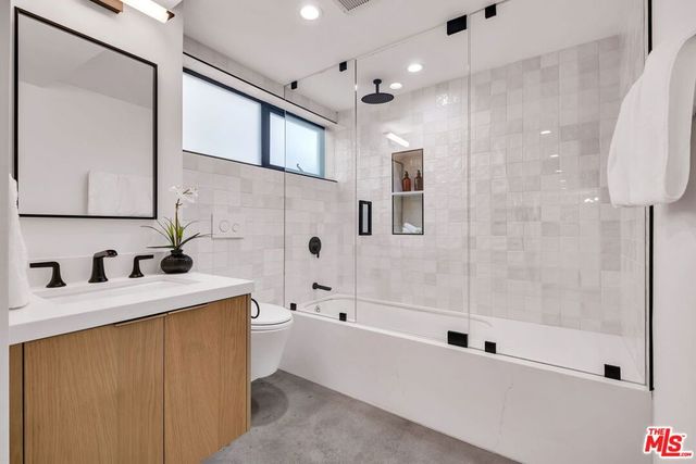 611 Broadway Street, Venice, CA 90291