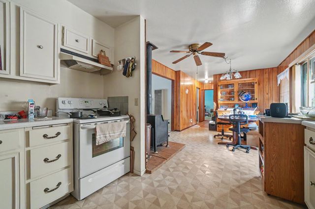 8792 Hidden Valley Rd, Mountain Ranch, CA 95246