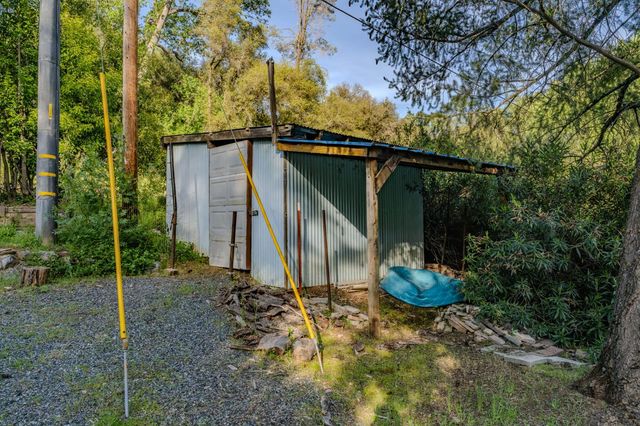 8792 Hidden Valley Rd, Mountain Ranch, CA 95246