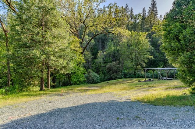 8792 Hidden Valley Rd, Mountain Ranch, CA 95246